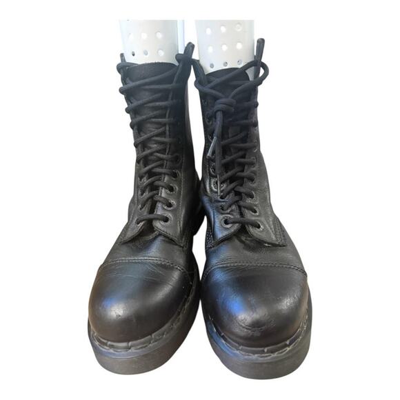 Dr Martens 10 Eye Cap Toe Platform Combat Boot 10934 Women US Size 10 - Picture 2 of 8